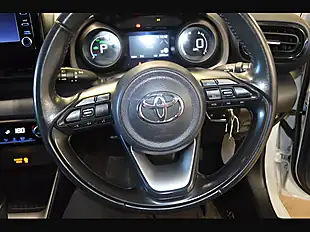 Used 2023 Toyota Yaris Design White - Interior and Exterior details 17