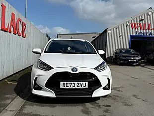 Used 2023 Toyota Yaris Design White - Interior and Exterior details 10