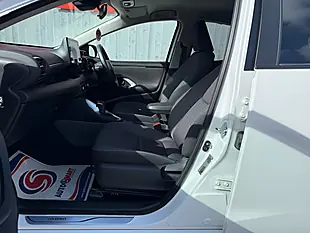 Used 2023 Toyota Yaris Design White - Interior and Exterior details 12