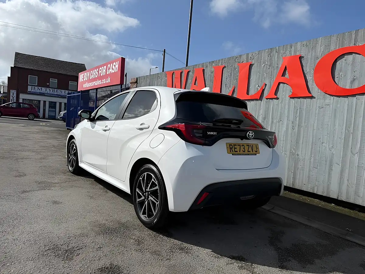 Used 2023 Toyota Yaris Design White - Interior and Exterior details 16