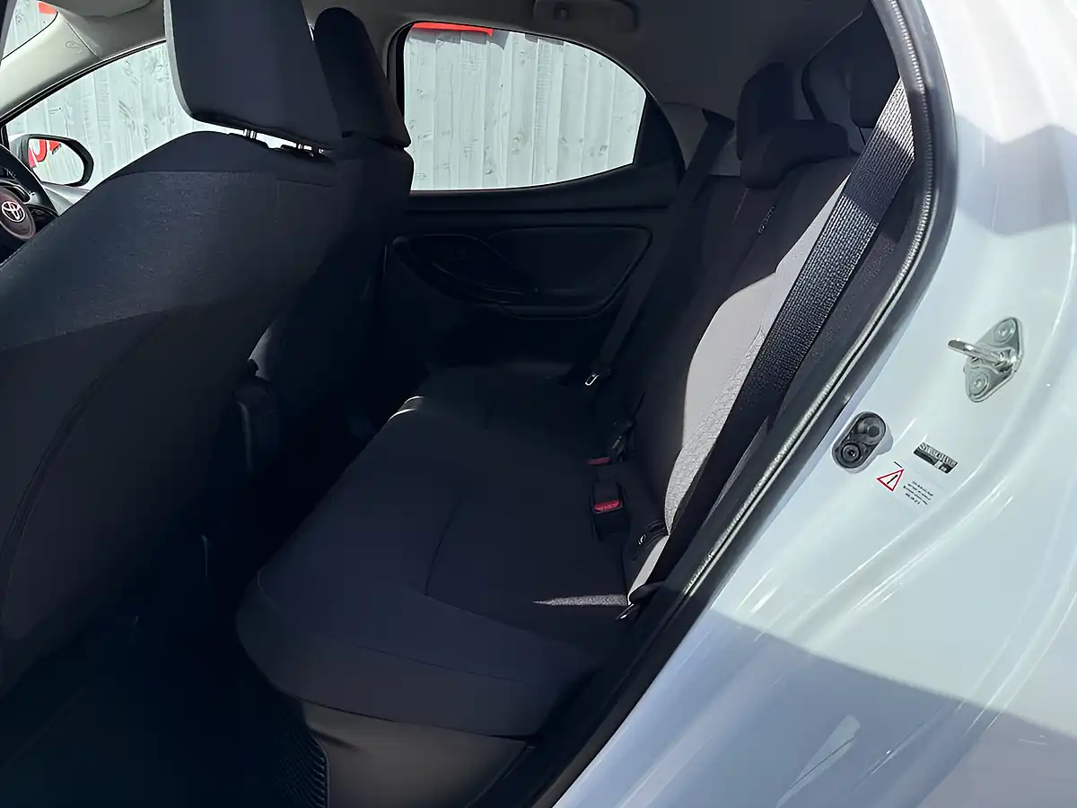 Used 2023 Toyota Yaris Design White - Interior and Exterior details 3