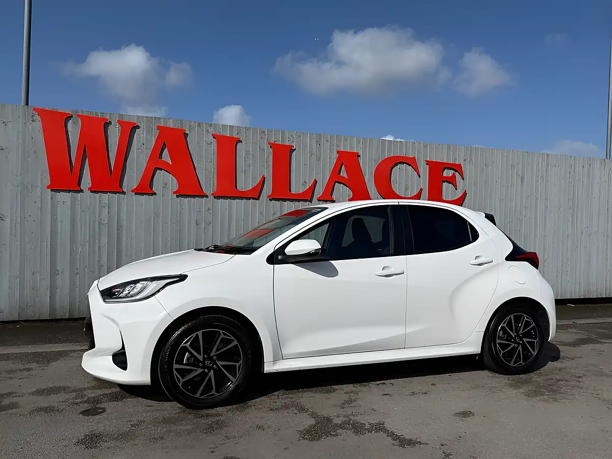 Used 2023 Toyota Yaris Design White - Interior and Exterior details 5