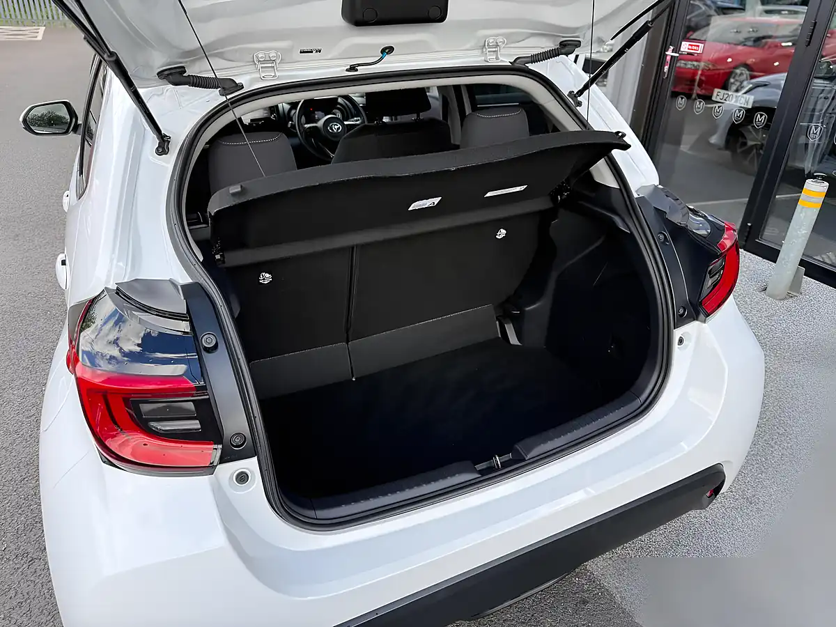 Used 2023 Toyota Yaris Design White - Interior and Exterior details 15