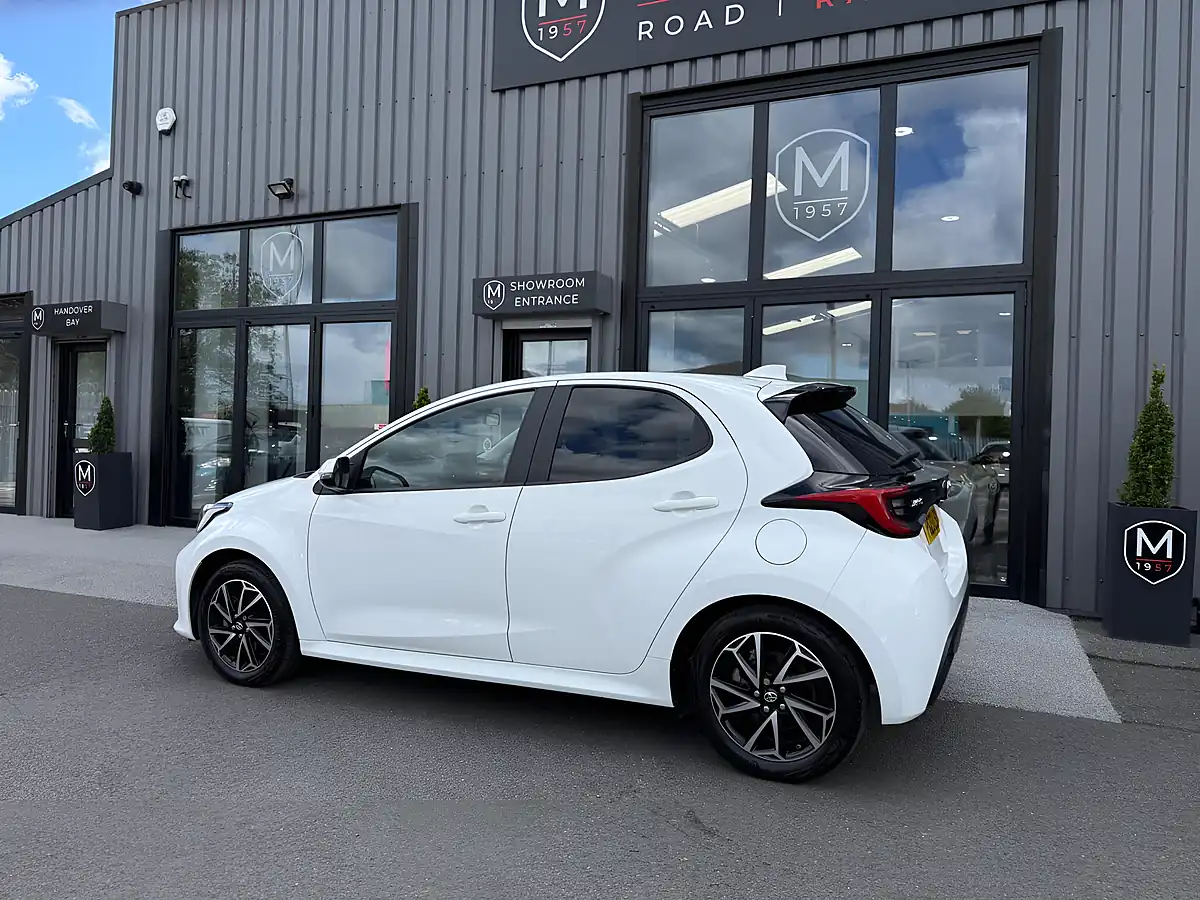 Used 2023 Toyota Yaris Design White - Interior and Exterior details 6