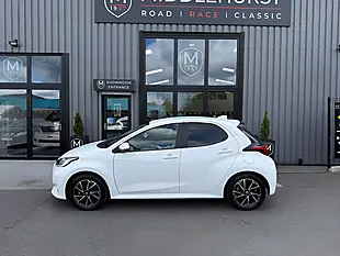 Used 2023 Toyota Yaris Design White - Interior and Exterior details 7