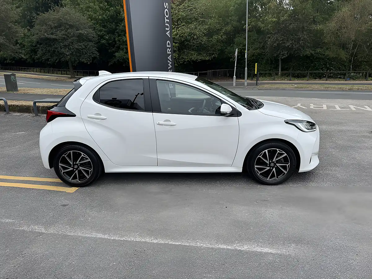 Used 2023 Toyota Yaris Design White - Interior and Exterior details 5
