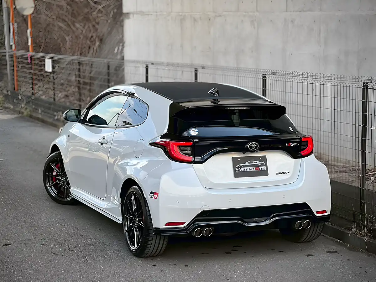Used 2023 Toyota Yaris Gr Rz High Performance White - Interior and Exterior details 9