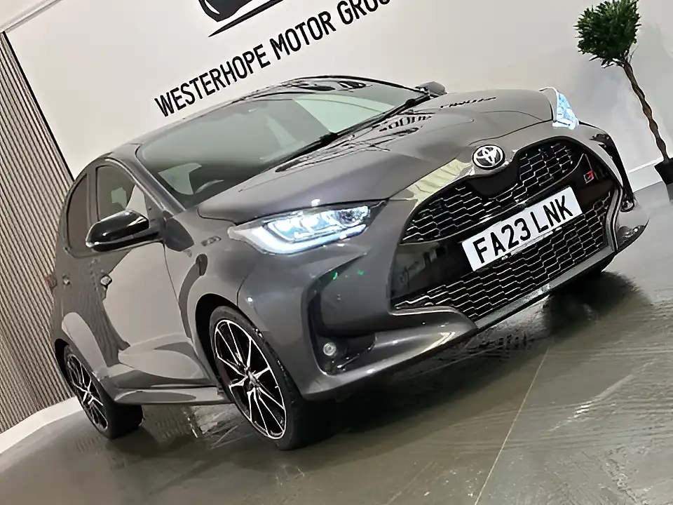 Used 2023 Toyota Yaris Gr Sport Grey - Interior and Exterior details 17