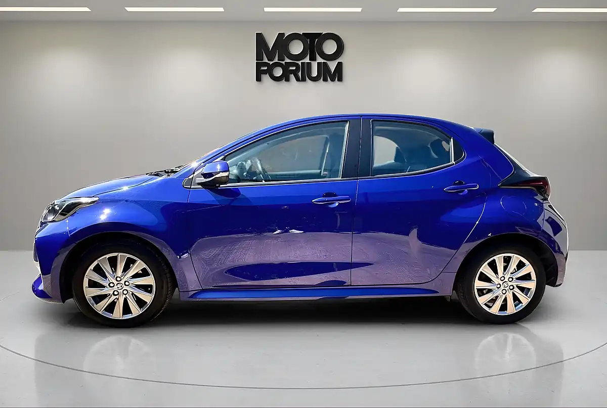 Used 2023 Toyota Yaris Icon Blue - Interior and Exterior details 13