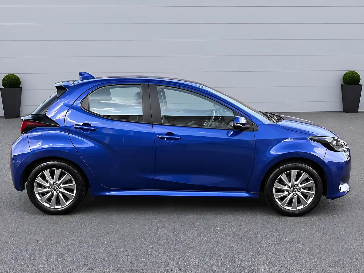 Used 2023 Toyota Yaris Icon Blue - Interior and Exterior details 11