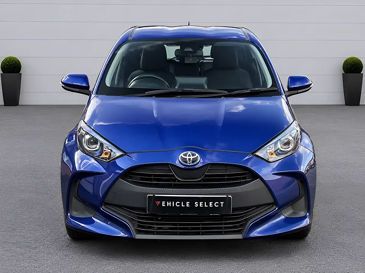 Used 2023 Toyota Yaris Icon Blue - Interior and Exterior details 6