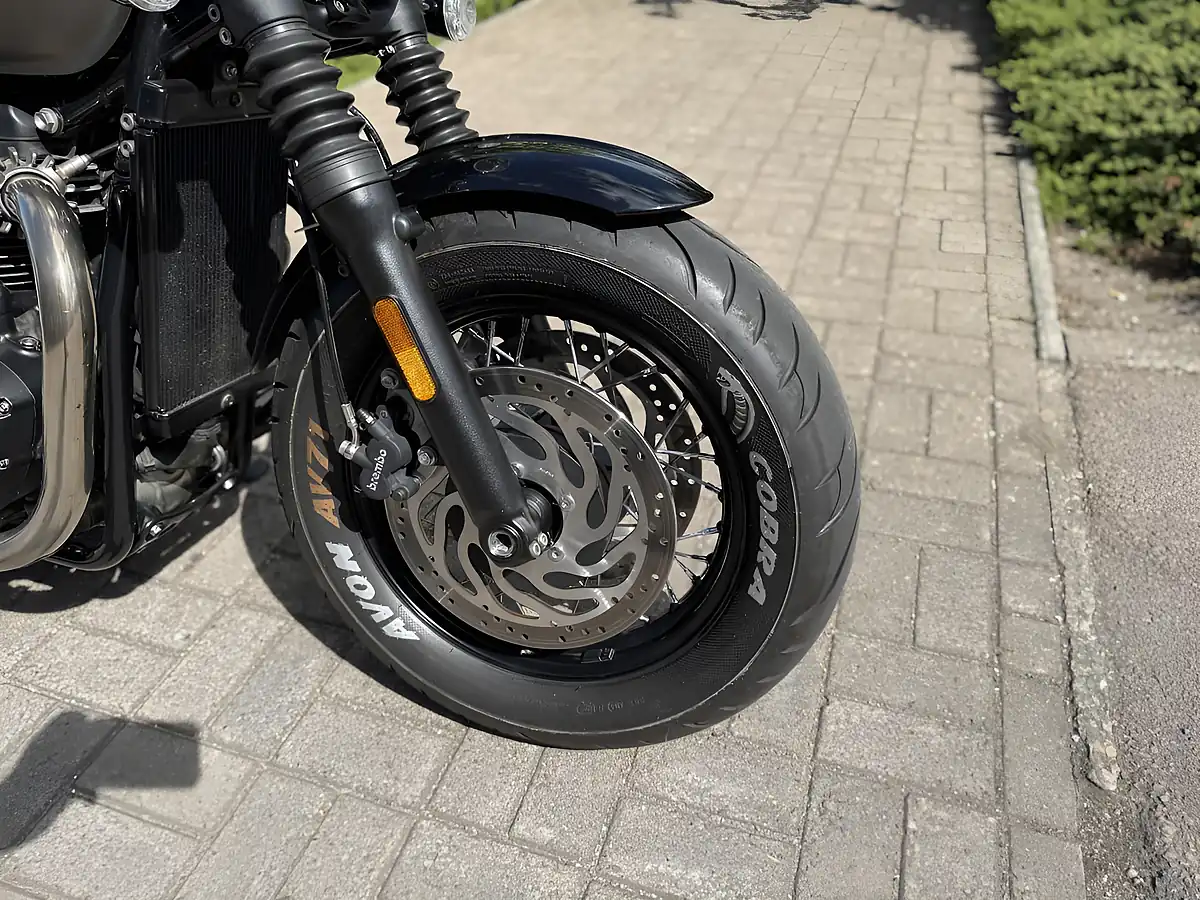 Used 2023 Triumph Bobber Grey - Interior and Exterior details 15