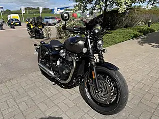 Used 2023 Triumph Bobber Grey - Interior and Exterior details 4
