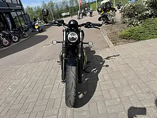 Used 2023 Triumph Bobber Grey - Interior and Exterior details 5