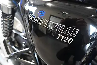 Used 2023 Triumph Bonneville T120 Blue Metallic - Interior and Exterior details 8