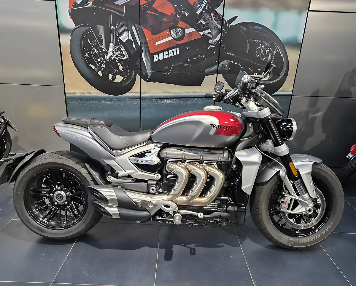 Used 2023 Triumph Rocket 3 R Silver Ice & Cranberry Red - Front View