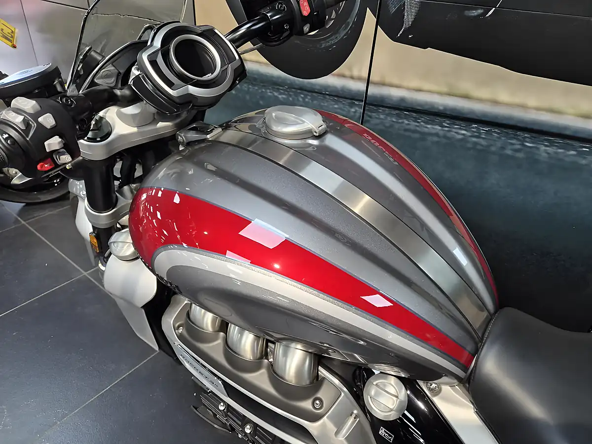 Used 2023 Triumph Rocket 3 R Silver Ice & Cranberry Red - Interior and Exterior details 10