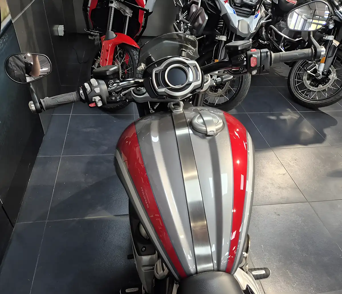 Used 2023 Triumph Rocket 3 R Silver Ice & Cranberry Red - Interior and Exterior details 11