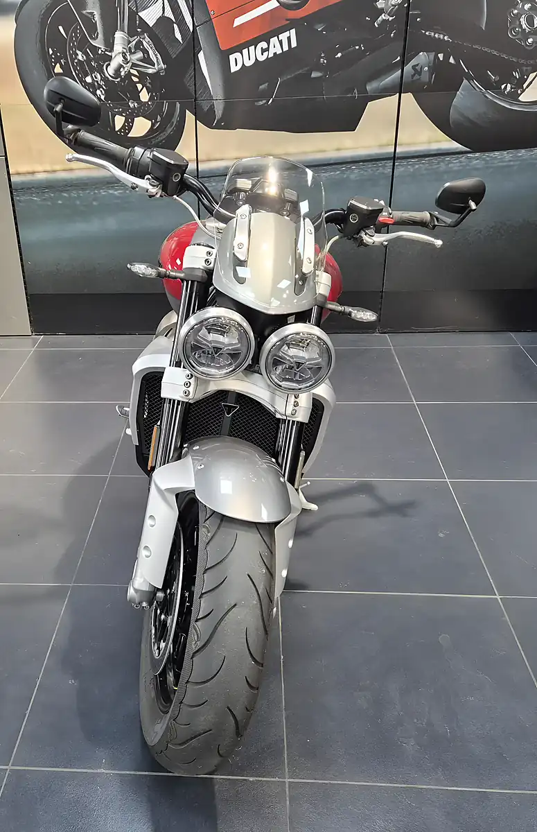 Used 2023 Triumph Rocket 3 R Silver Ice & Cranberry Red - Interior and Exterior details 3