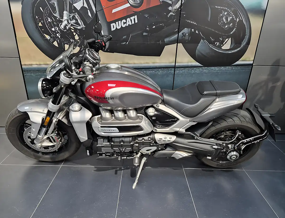 Used 2023 Triumph Rocket 3 R Silver Ice & Cranberry Red - Interior and Exterior details 8