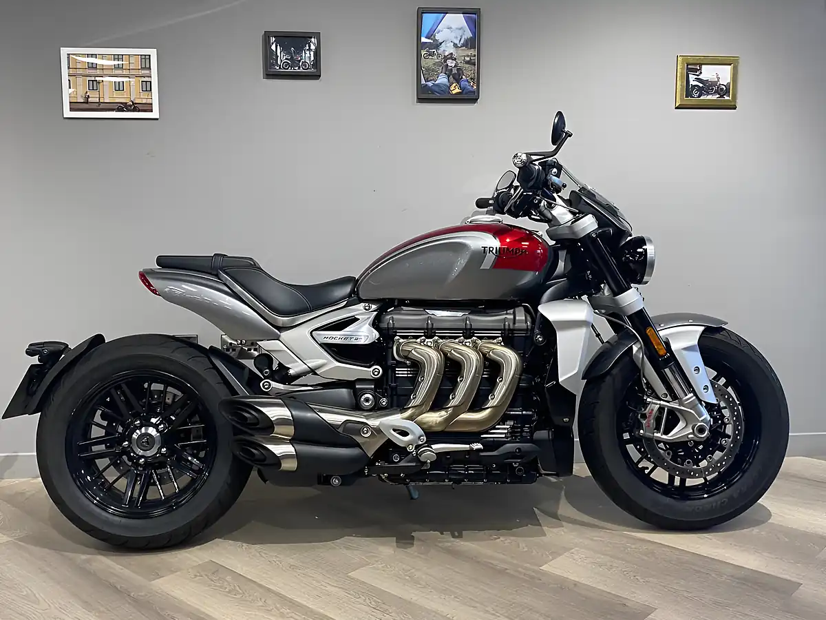 Used 2023 Triumph Rocket 3 R Silver Ice / Cranberry Red - Front View