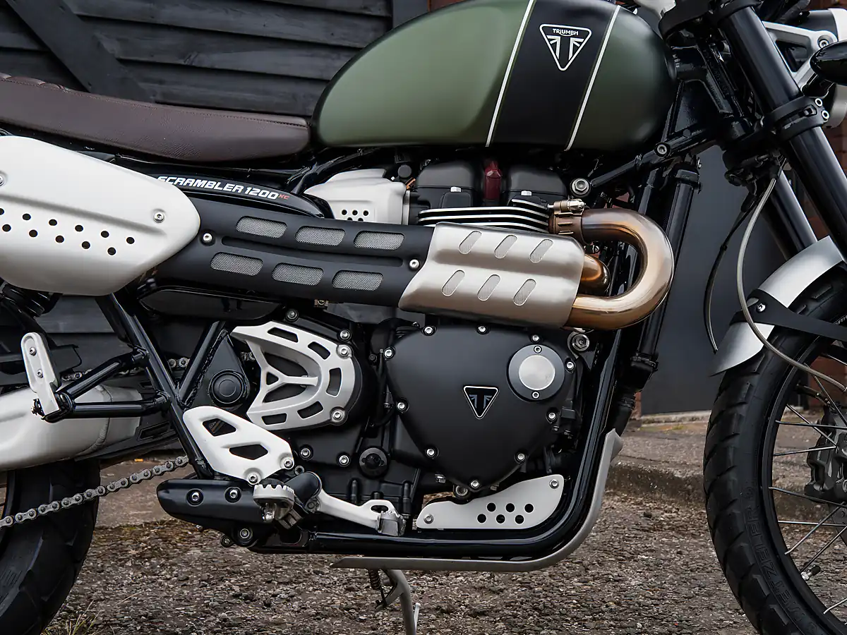 Used 2023 Triumph Scrambler 1200 Xc Matte Khaki Green - Jet Black - Interior and Exterior details 10