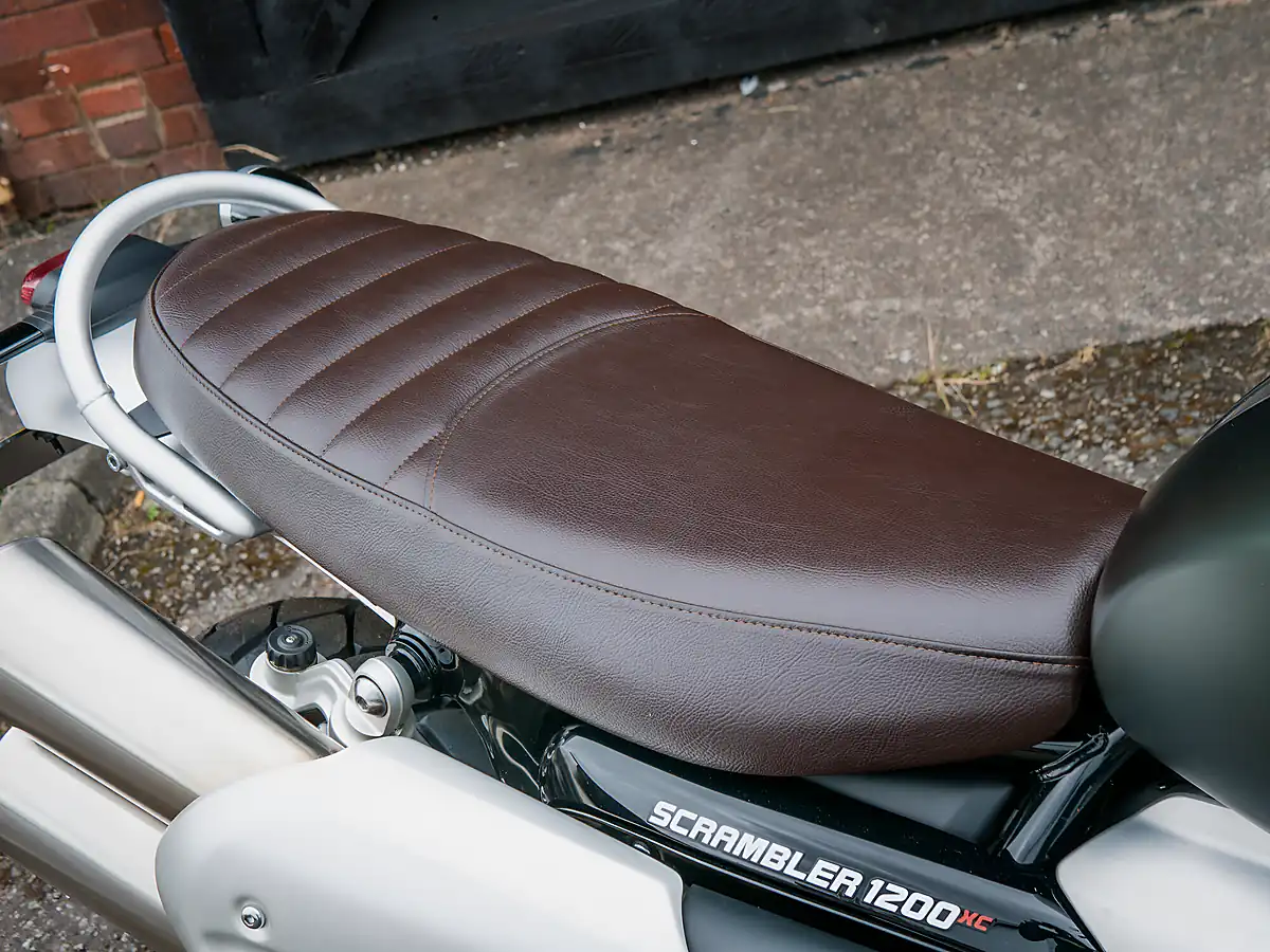 Used 2023 Triumph Scrambler 1200 Xc Matte Khaki Green - Jet Black - Interior and Exterior details 14
