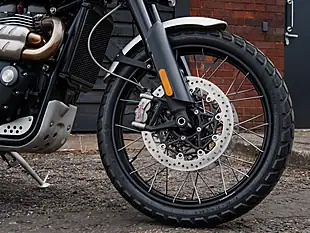 Used 2023 Triumph Scrambler 1200 Xc Matte Khaki Green - Jet Black - Interior and Exterior details 9