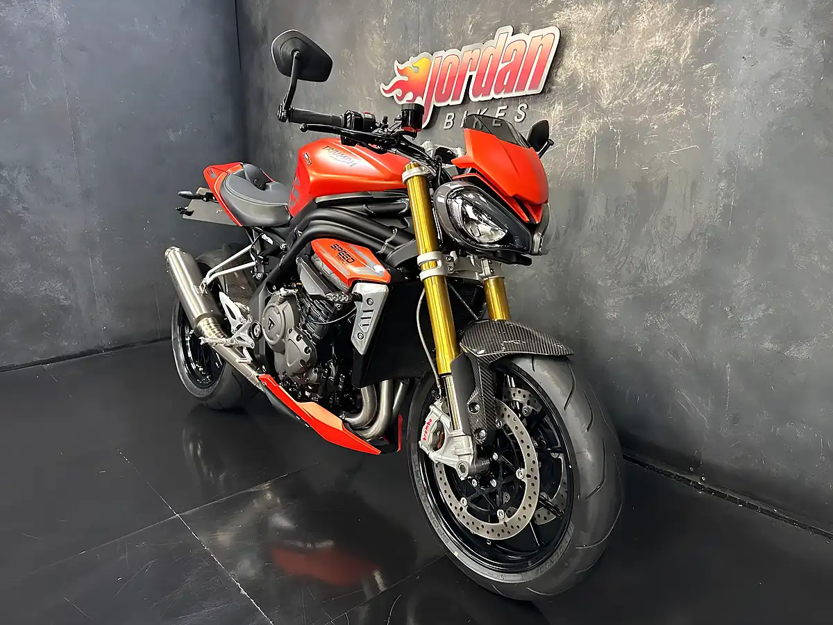 Used 2023 Triumph Speed Triple 1200 RS Orange - Interior and Exterior details 4