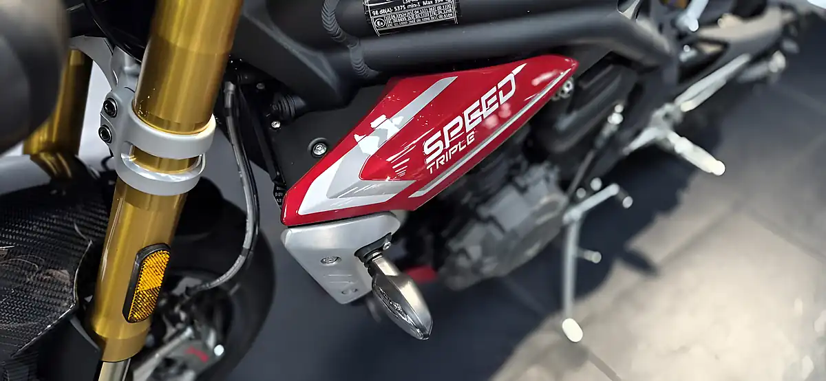 Used 2023 Triumph Speed Triple RS Carnival Red - Interior and Exterior details 16