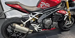 Used 2023 Triumph Speed Triple RS Carnival Red - Interior and Exterior details 3