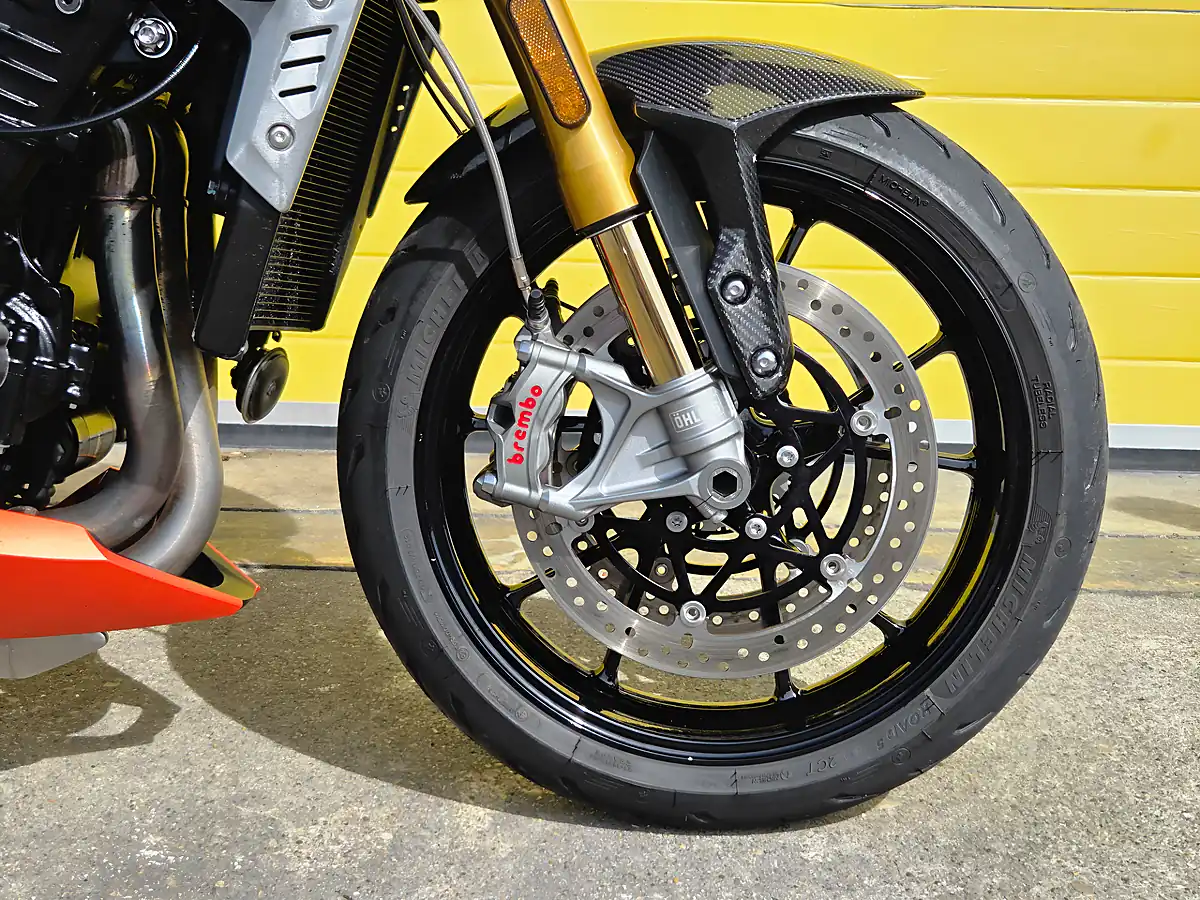 Used 2023 Triumph Speed Triple RS Orange - Interior and Exterior details 10
