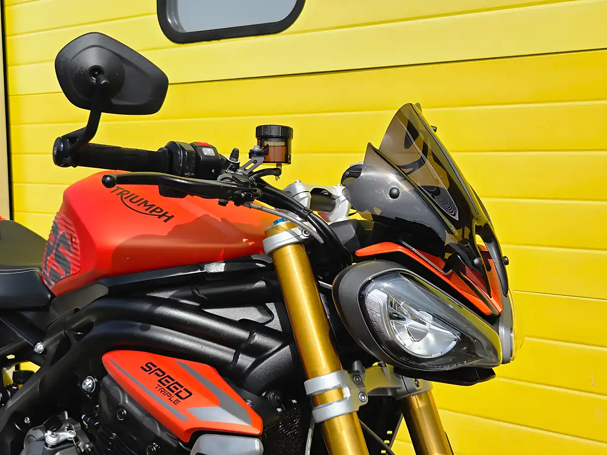 Used 2023 Triumph Speed Triple RS Orange - Interior and Exterior details 11