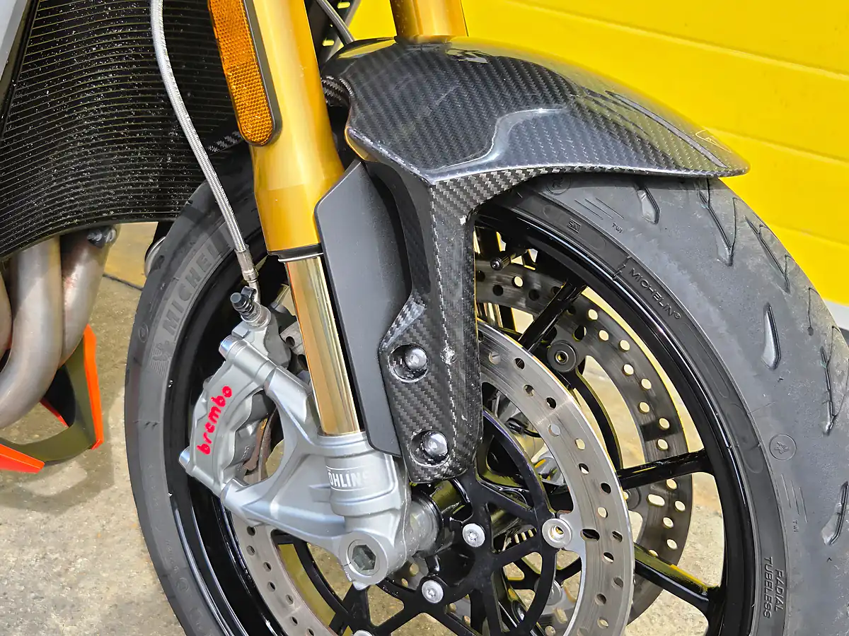 Used 2023 Triumph Speed Triple RS Orange - Interior and Exterior details 14