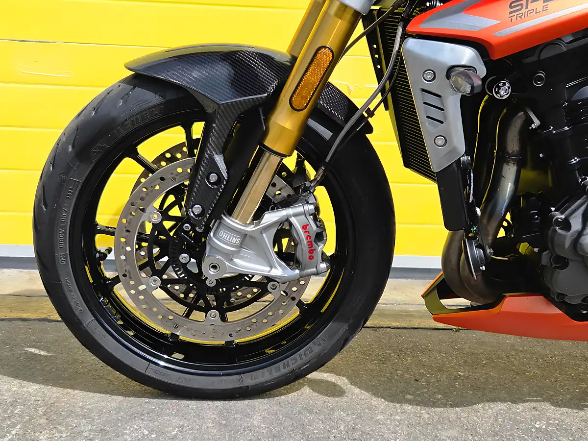 Used 2023 Triumph Speed Triple RS Orange - Interior and Exterior details 15