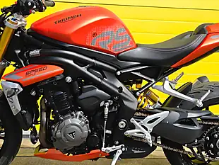 Used 2023 Triumph Speed Triple RS Orange - Interior and Exterior details 18