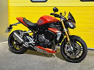 Used 2023 Triumph Speed Triple RS Orange - Interior and Exterior details 3