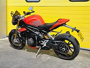 Used 2023 Triumph Speed Triple RS Orange - Interior and Exterior details 6