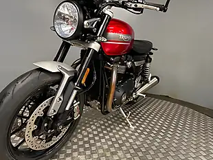 Used 2023 Triumph Speed Twin Red - Interior and Exterior details 10