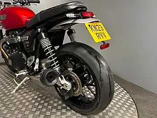 Used 2023 Triumph Speed Twin Red - Interior and Exterior details 12