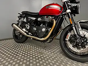 Used 2023 Triumph Speed Twin Red - Interior and Exterior details 15