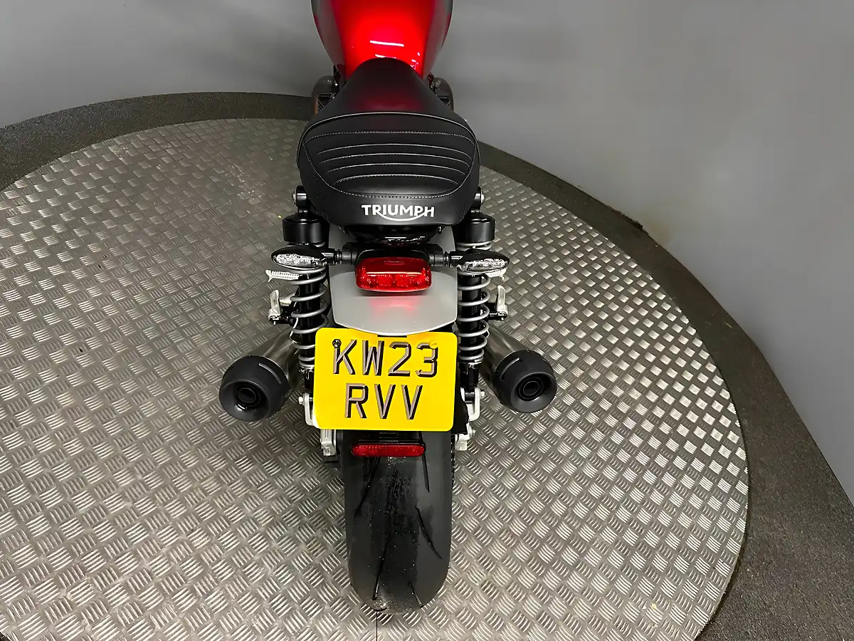 Used 2023 Triumph Speed Twin Red - Interior and Exterior details 5