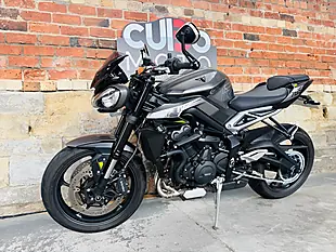Used 2023 Triumph Street Triple 765 R Silver - Interior and Exterior details 12