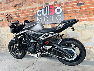Used 2023 Triumph Street Triple 765 R Silver - Interior and Exterior details 13
