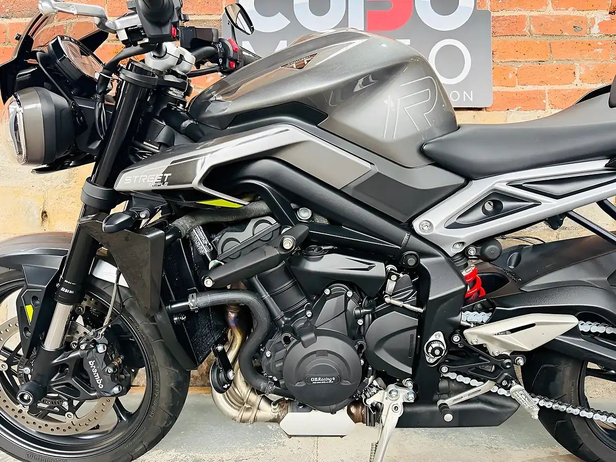 Used 2023 Triumph Street Triple 765 R Silver - Interior and Exterior details 16