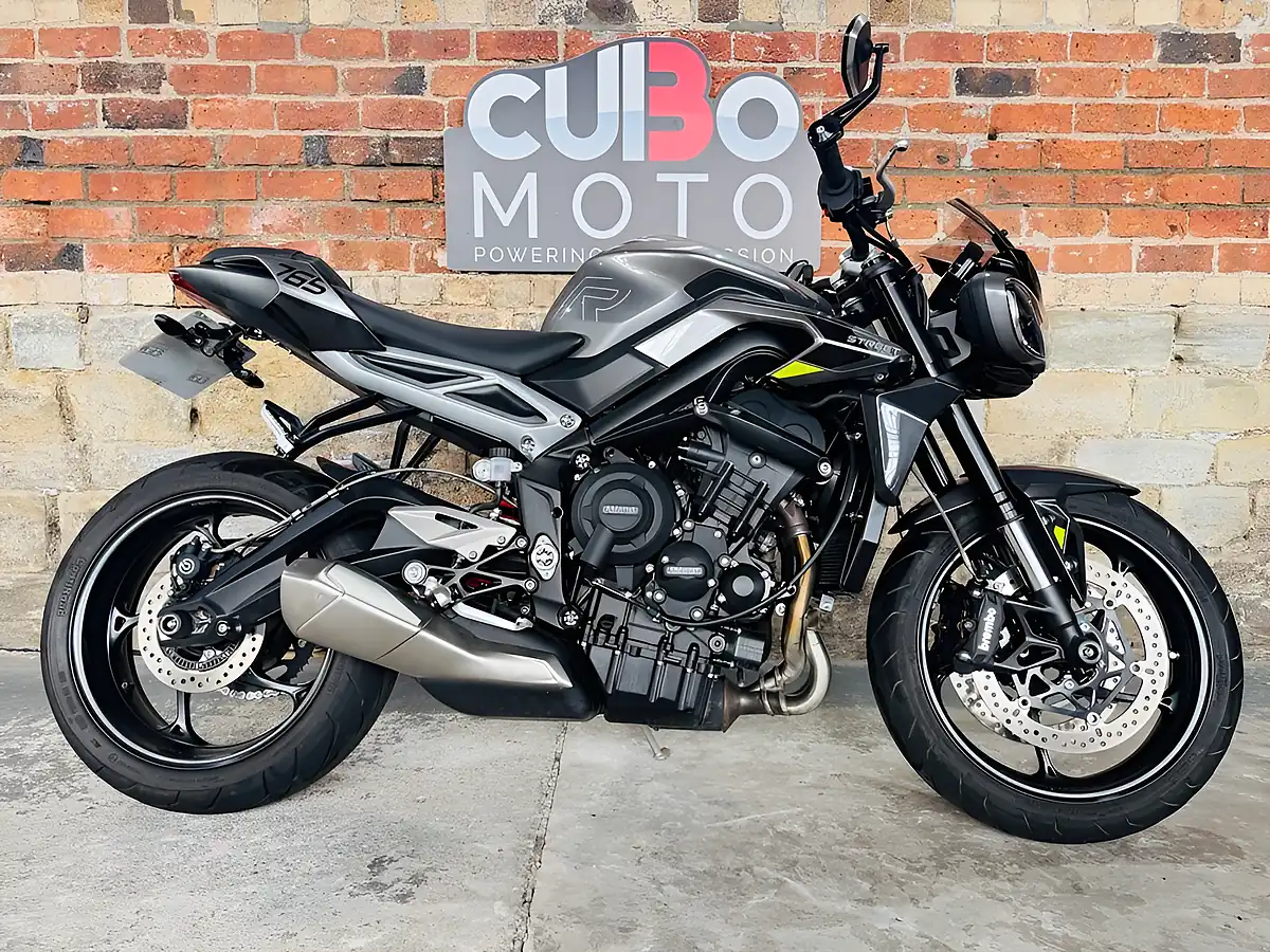 Used 2023 Triumph Street Triple 765 R Silver - Interior and Exterior details 2