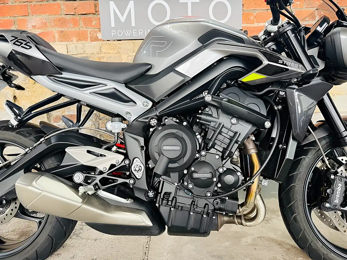 Used 2023 Triumph Street Triple 765 R Silver - Interior and Exterior details 7