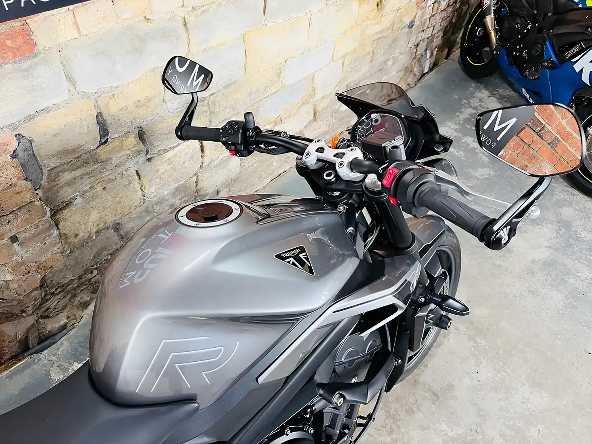 Used 2023 Triumph Street Triple 765 R Silver - Interior and Exterior details 8