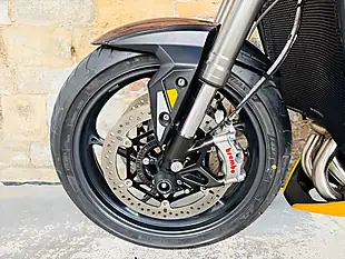 Used 2023 Triumph Street Triple 765 RS Yellow - Interior and Exterior details 14