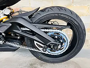 Used 2023 Triumph Street Triple 765 RS Yellow - Interior and Exterior details 17